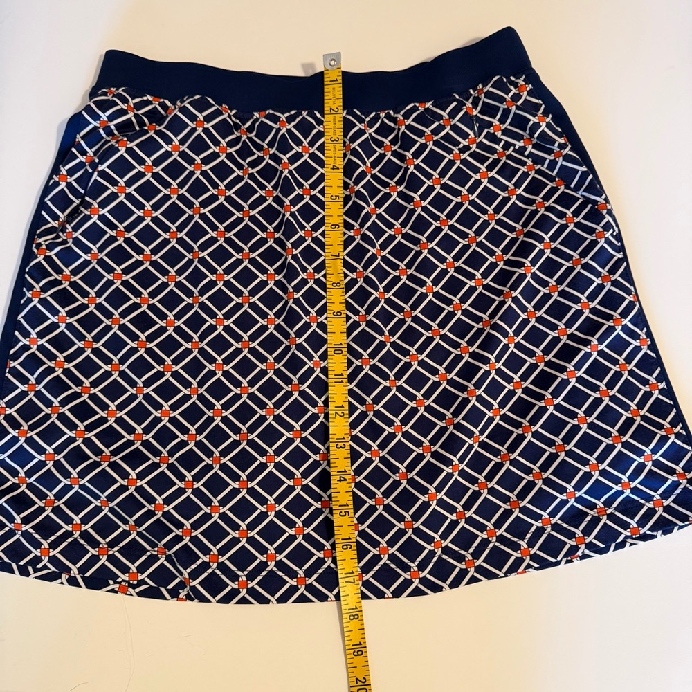 Tail golf / tennis / pickleball skirt with Built-in Shorts. Mint condition med - Picture 8 of 13